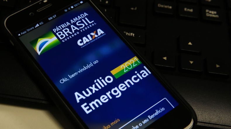 Caixa paga hoje 3ª parcela do auxílio para nascidos em março 1