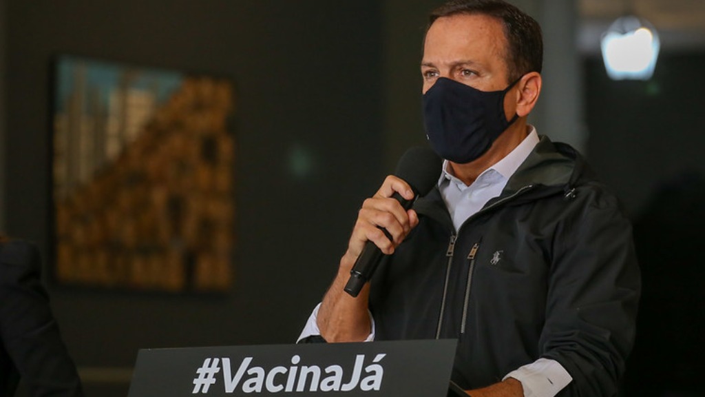 Doria diz que vai reduzir para 21 dias intervalo entre doses da Pfizer 1