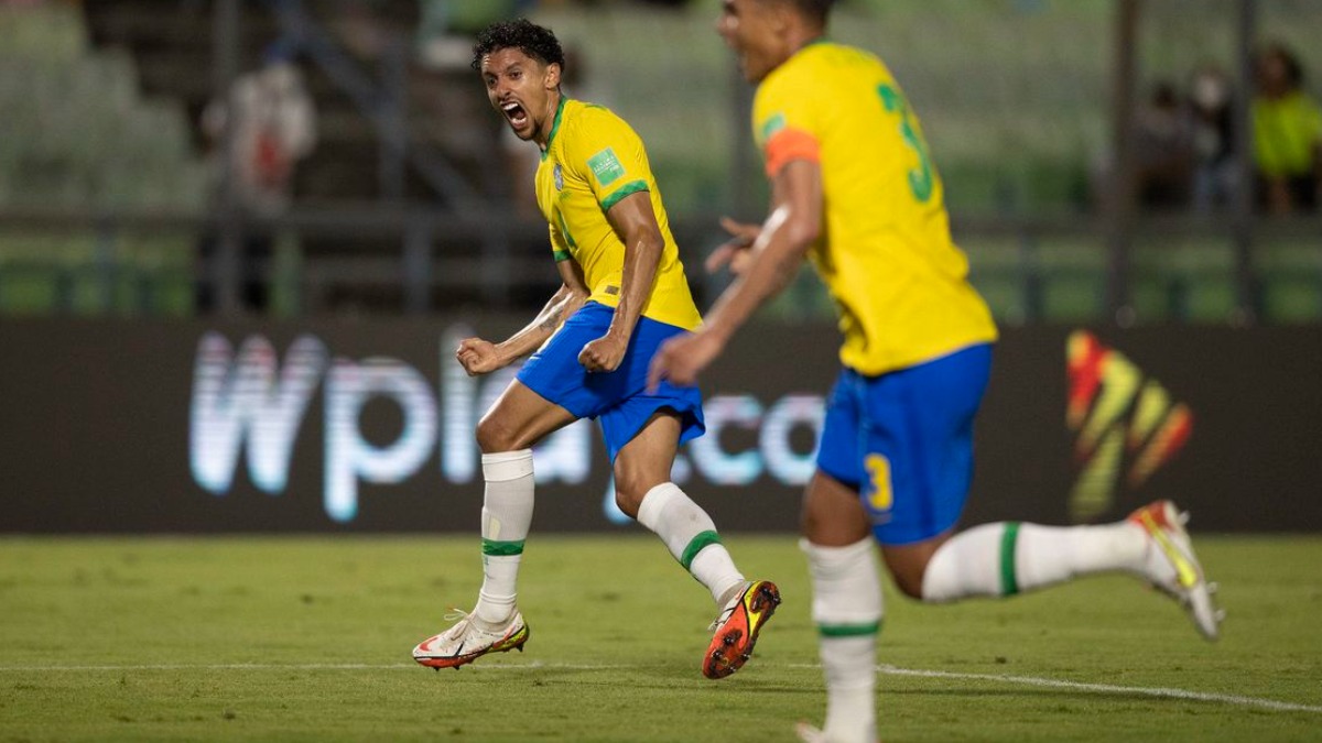 Brasil joga mal, mas vence Venezuela fora de casa 1