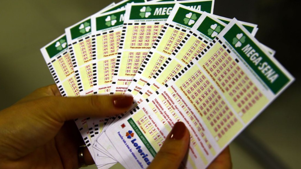 Mega-Sena acumula e pode pagar R$ 41 milhões no sábado 1