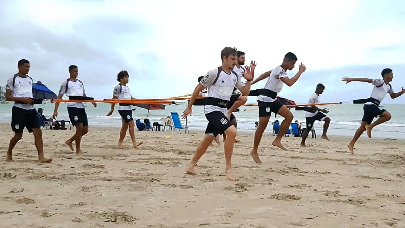 Ponte treina em Maceio e Kleina prevê jogo duro contra o Botafogo 1