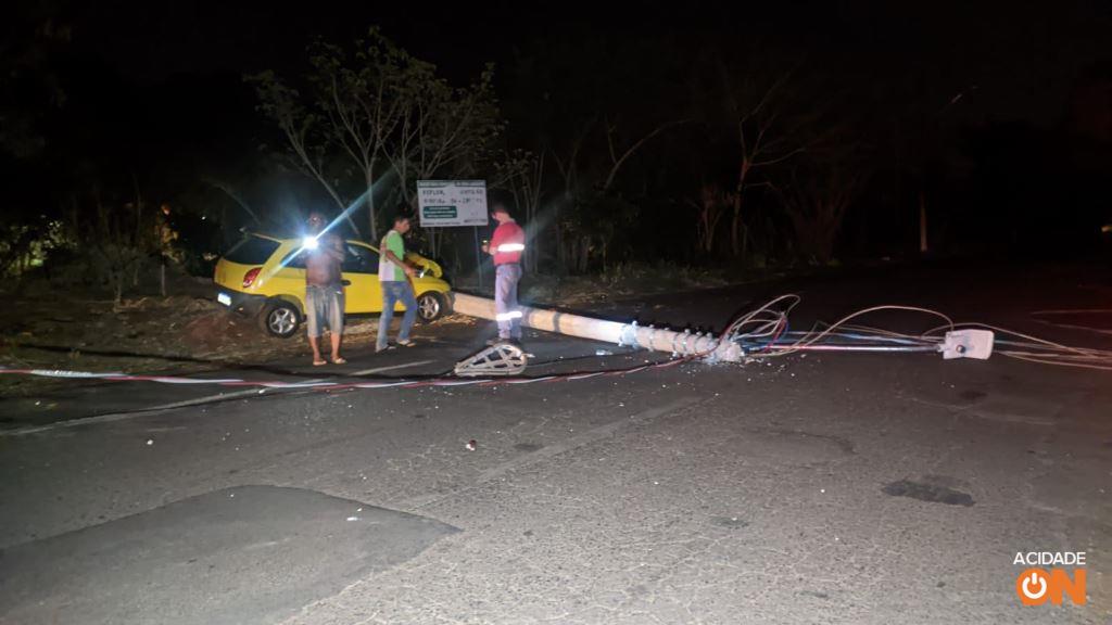 Acidente aconteceu na noite desta quinta-feira (09) na Vila do Servidor (Foto: Colaboração)
