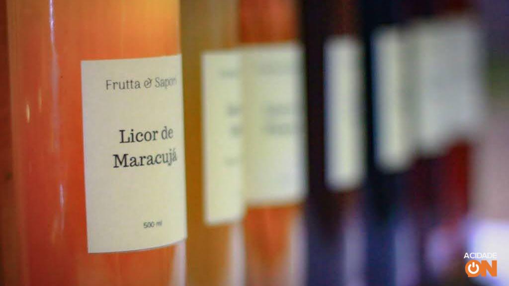 Na feira é possível encontrar diversos produtos de alimentação e artesanato (Foto: Caio Salgado) 3/5
Na feira é possível encontrar diversos produtos de  alimentação e artesanato (Fotos: Caio Salgado)